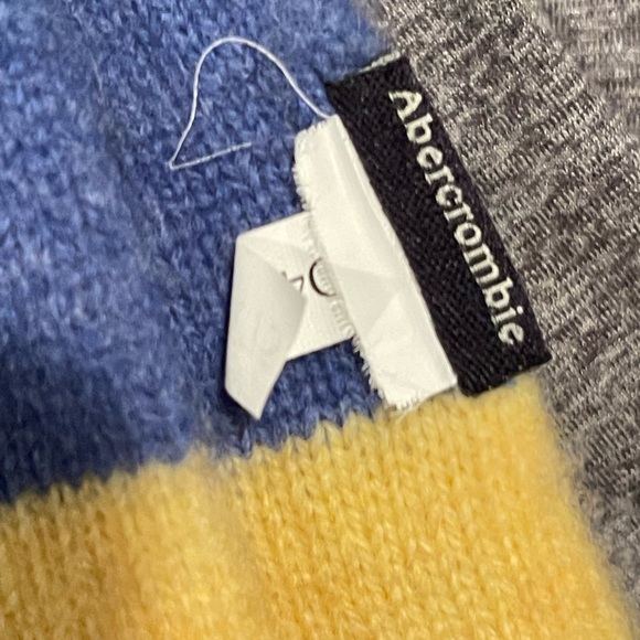 100% wool Abercrombie & Fitch Cherry Embriodered Striped Yellow and Blue Scarf - Picture 4 of 4